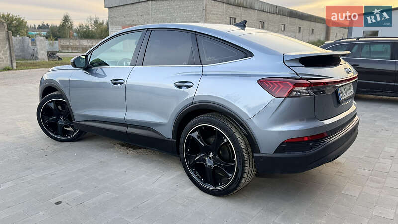 Внедорожник / Кроссовер Audi Q4 Sportback e-tron 2022 в Березному