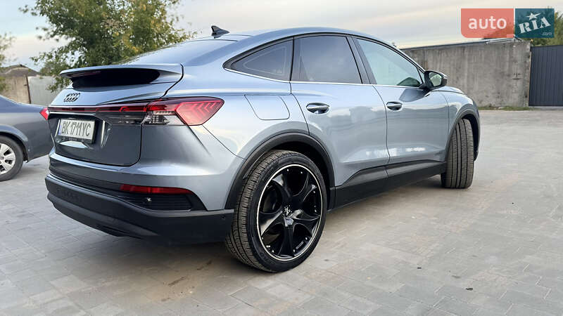 Внедорожник / Кроссовер Audi Q4 Sportback e-tron 2022 в Березному