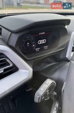 Внедорожник / Кроссовер Audi Q4 Sportback e-tron 2022 в 