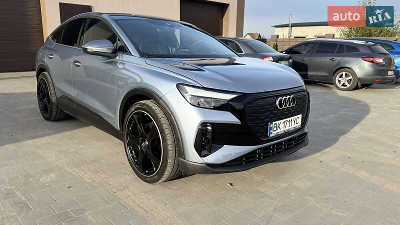 Внедорожник / Кроссовер Audi Q4 Sportback e-tron 2022 в Березному