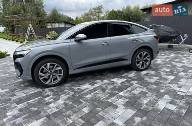 Внедорожник / Кроссовер Audi Q4 Sportback e-tron 2023 в 