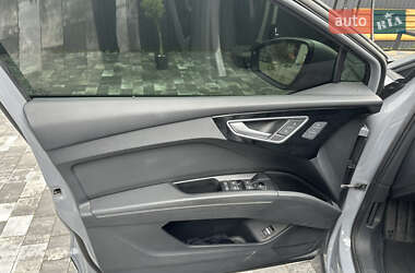 Внедорожник / Кроссовер Audi Q4 Sportback e-tron 2023 в 