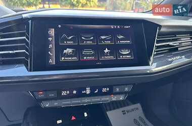 Внедорожник / Кроссовер Audi Q4 Sportback e-tron 2022 в 