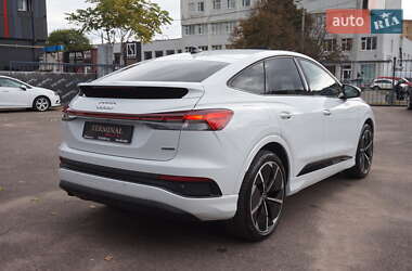 Внедорожник / Кроссовер Audi Q4 Sportback e-tron 2022 в 