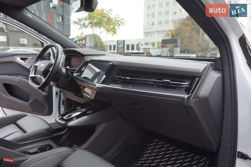 Позашляховик / Кросовер Audi Q4 Sportback e-tron 2022 в Одесі