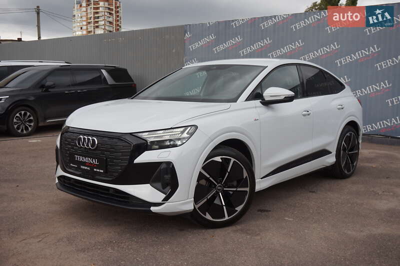 Позашляховик / Кросовер Audi Q4 Sportback e-tron 2022 в Одесі