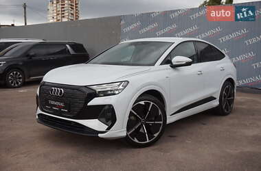 Внедорожник / Кроссовер Audi Q4 Sportback e-tron 2022 в 