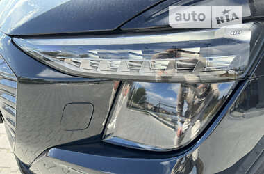 Внедорожник / Кроссовер Audi Q5 e-tron 2024 в 