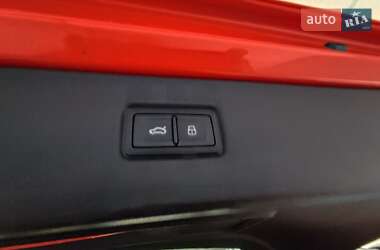 Позашляховик / Кросовер Audi Q5 e-tron 2023 в 