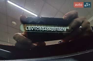 Позашляховик / Кросовер Audi Q5 e-tron 2023 в 