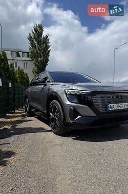 Внедорожник / Кроссовер Audi Q5 e-tron 2023 в 
