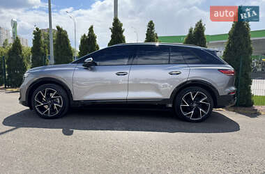 Внедорожник / Кроссовер Audi Q5 e-tron 2023 в 