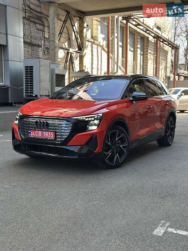 Внедорожник / Кроссовер Audi Q5 e-tron 2022 в Киеве фото 2 Внедорожник / Кроссовер Audi Q5 e-tron 2022 в Киеве
