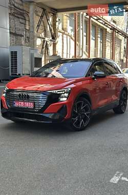 Внедорожник / Кроссовер Audi Q5 e-tron 2022 в 
