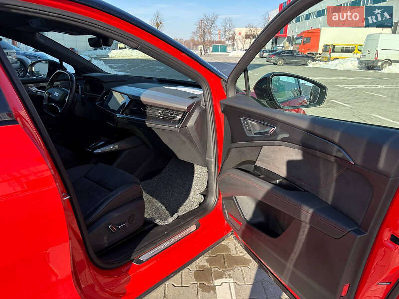 Внедорожник / Кроссовер Audi Q5 e-tron 2022 в Киеве фото 29 Внедорожник / Кроссовер Audi Q5 e-tron 2022 в Киеве