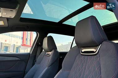 Внедорожник / Кроссовер Audi Q5 e-tron 2022 в 