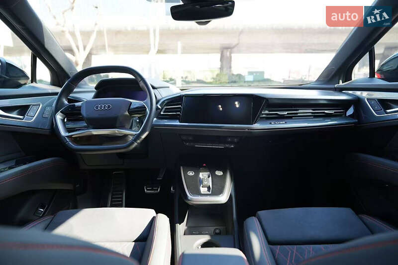 Внедорожник / Кроссовер Audi Q5 e-tron 2022 в Львове