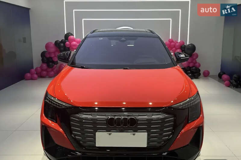 Внедорожник / Кроссовер Audi Q5 e-tron 2022 в Львове