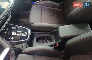 Внедорожник / Кроссовер Audi Q5 e-tron 2022 в 