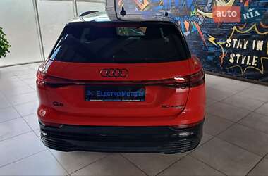 Внедорожник / Кроссовер Audi Q5 e-tron 2022 в 