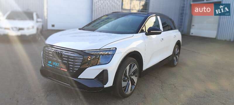Audi Q5 e-tron 2024