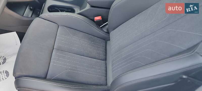 Позашляховик / Кросовер Audi Q5 e-tron 2024 в Києві