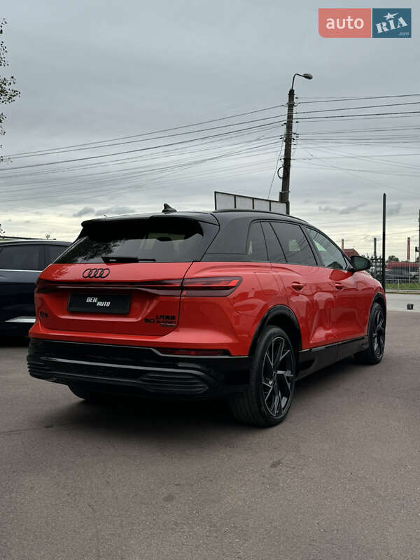 Позашляховик / Кросовер Audi Q5 e-tron 2022 в Києві