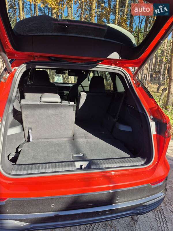 Внедорожник / Кроссовер Audi Q5 e-tron 2022 в Киеве фото 12 Внедорожник / Кроссовер Audi Q5 e-tron 2022 в Киеве