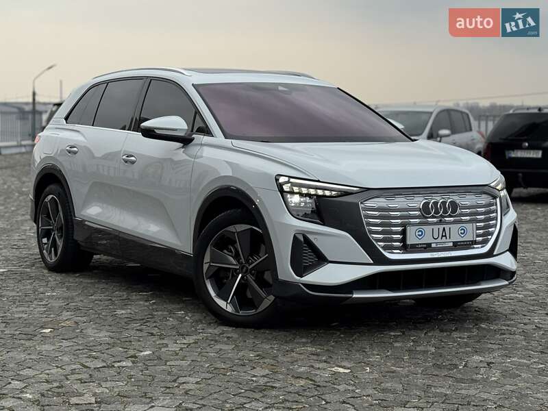 Позашляховик / Кросовер Audi Q5 e-tron 2022 в Києві