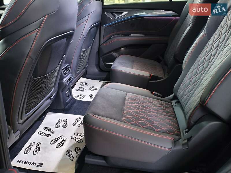 Внедорожник / Кроссовер Audi Q5 e-tron 2022 в Харькове фото 11 Внедорожник / Кроссовер Audi Q5 e-tron 2022 в Харькове