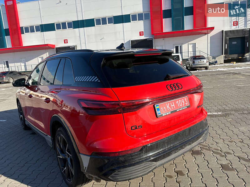 Внедорожник / Кроссовер Audi Q5 e-tron 2022 в Киеве фото 15 Внедорожник / Кроссовер Audi Q5 e-tron 2022 в Киеве