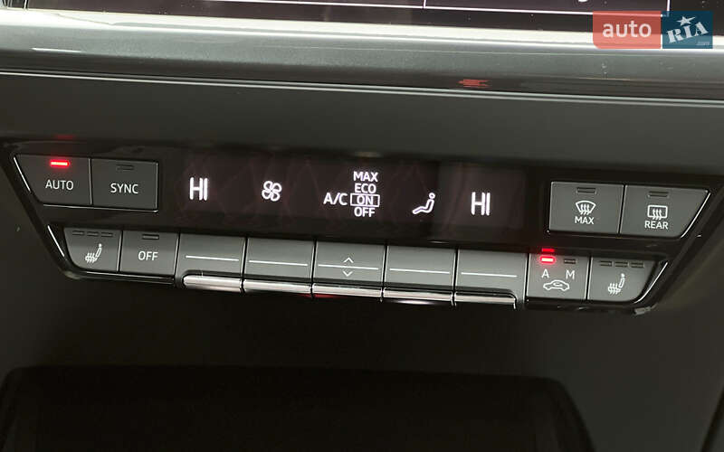 Внедорожник / Кроссовер Audi Q5 e-tron 2022 в Львове