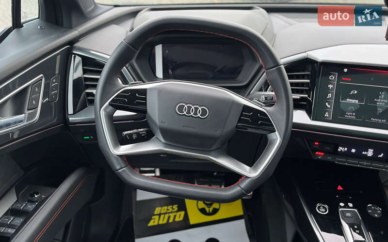 Внедорожник / Кроссовер Audi Q5 e-tron 2022 в Мукачево