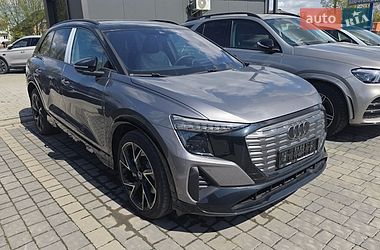 Внедорожник / Кроссовер Audi Q5 e-tron 2022 в Ивано-Франковске