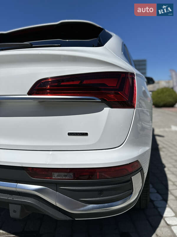 Внедорожник / Кроссовер Audi Q5 Sportback 2022 в Львове
