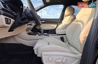 Позашляховик / Кросовер Audi Q5 Sportback 2023 в 