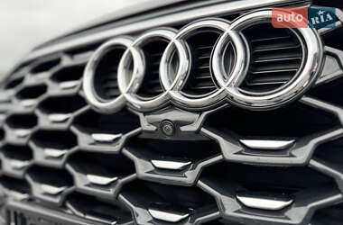 Внедорожник / Кроссовер Audi Q5 Sportback 2022 в 