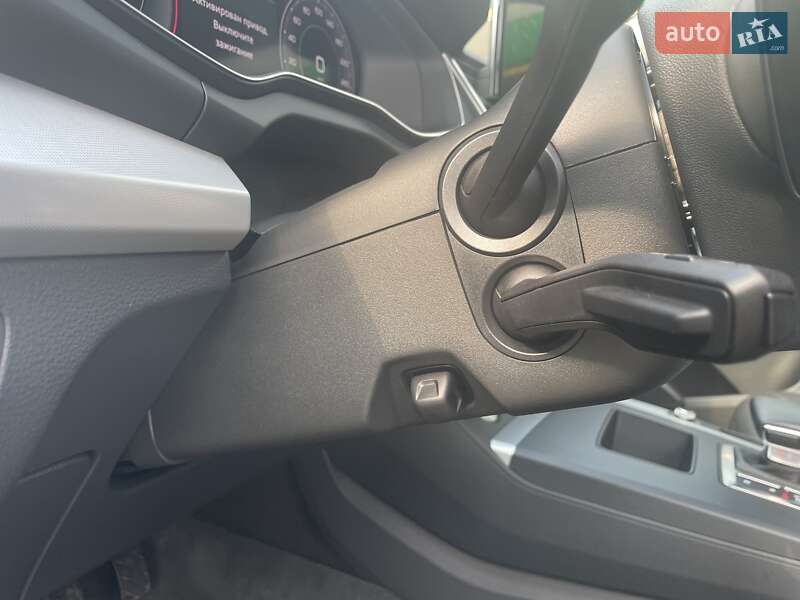 Внедорожник / Кроссовер Audi Q5 Sportback 2022 в Киеве