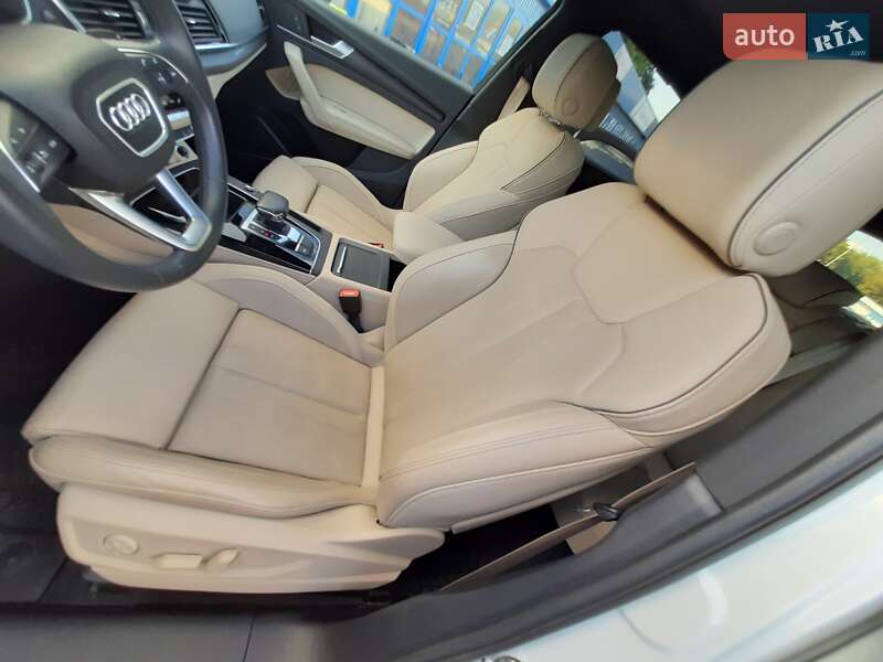 Внедорожник / Кроссовер Audi Q5 Sportback 2021 в Киеве