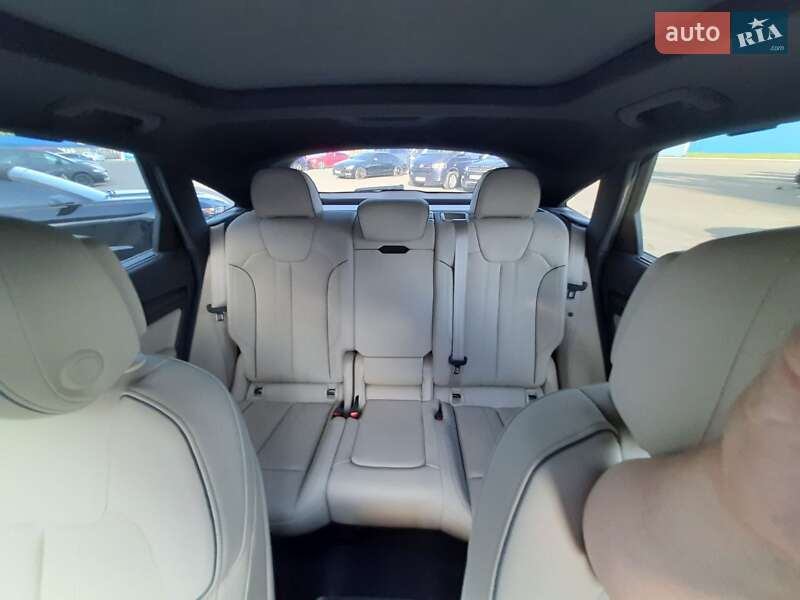 Внедорожник / Кроссовер Audi Q5 Sportback 2021 в Киеве