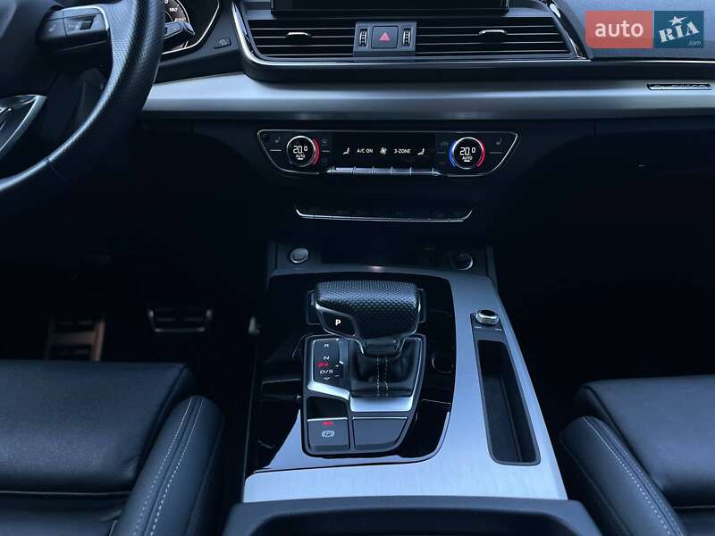 Внедорожник / Кроссовер Audi Q5 Sportback 2021 в Киеве
