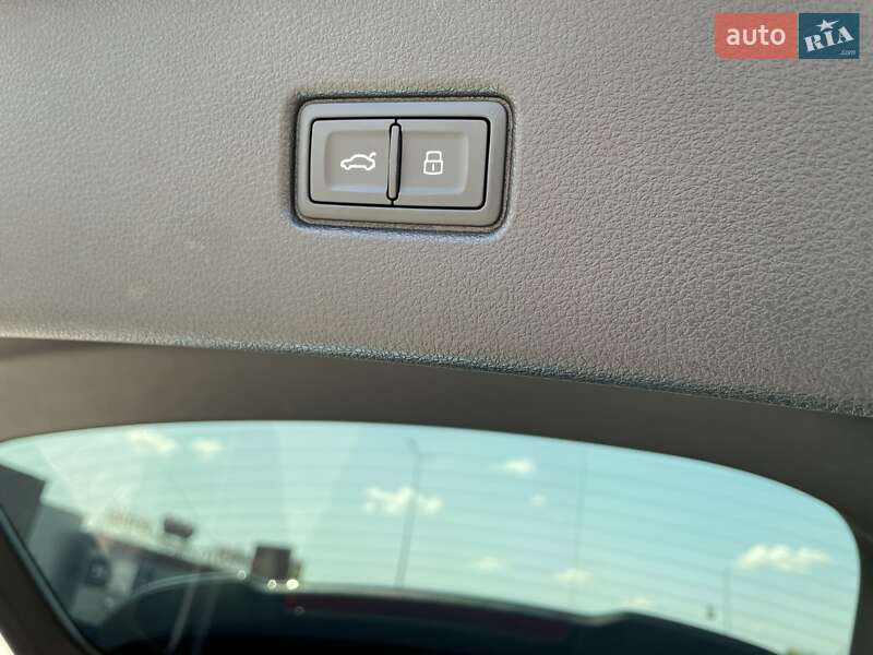 Позашляховик / Кросовер Audi Q5 Sportback 2022 в Києві