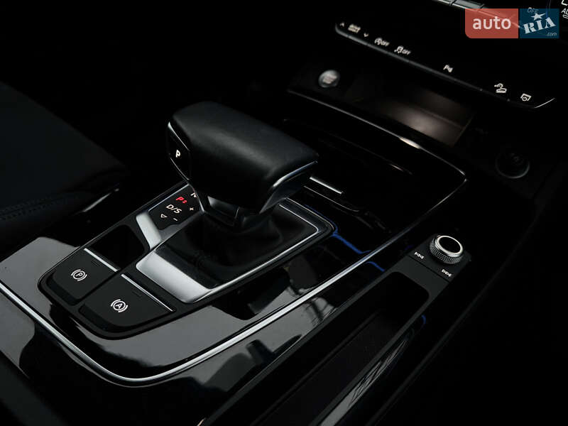 Внедорожник / Кроссовер Audi Q5 Sportback 2023 в Киеве