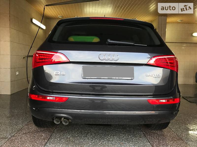 Внедорожник / Кроссовер Audi Q5 2010 в Тячеве