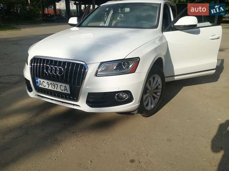 Внедорожник / Кроссовер Audi Q5 2013 в Луцке