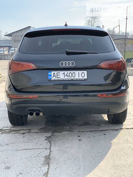 Позашляховик / Кросовер Audi Q5 2011 в Дніпрі