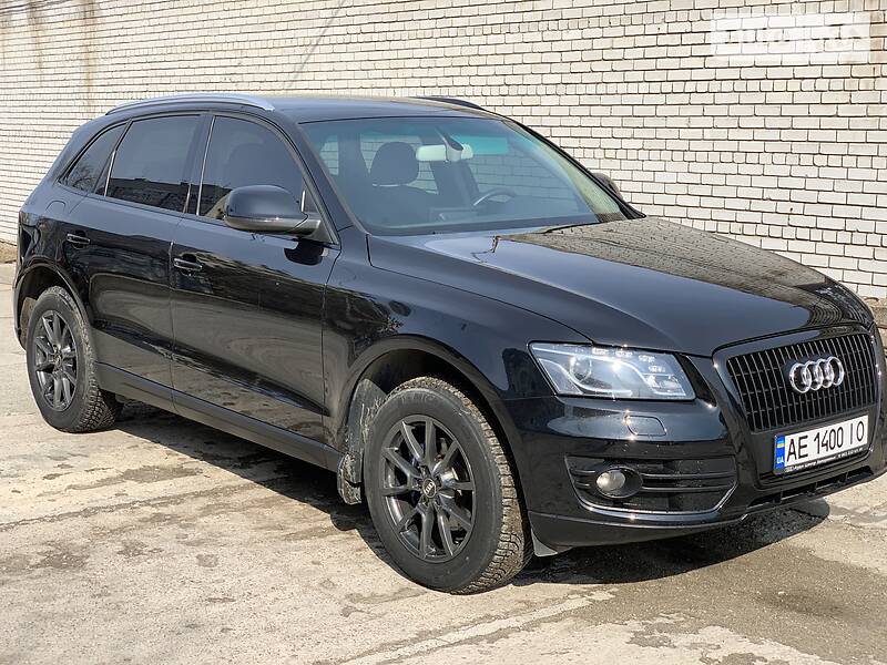 Позашляховик / Кросовер Audi Q5 2011 в Дніпрі