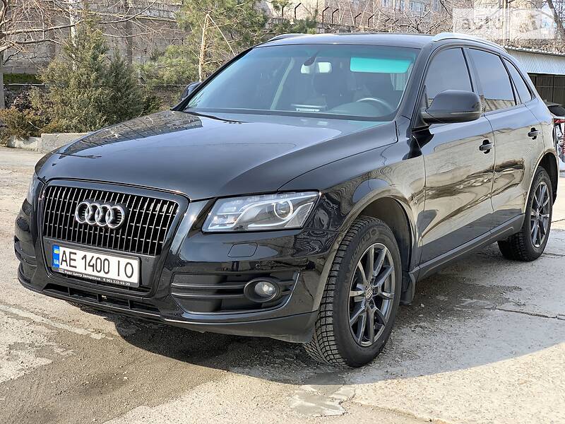 Позашляховик / Кросовер Audi Q5 2011 в Дніпрі