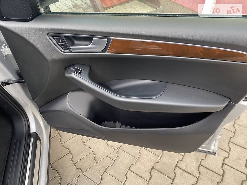 Позашляховик / Кросовер Audi Q5 2011 в Луцьку фото 8 Позашляховик / Кросовер Audi Q5 2011 в Луцьку