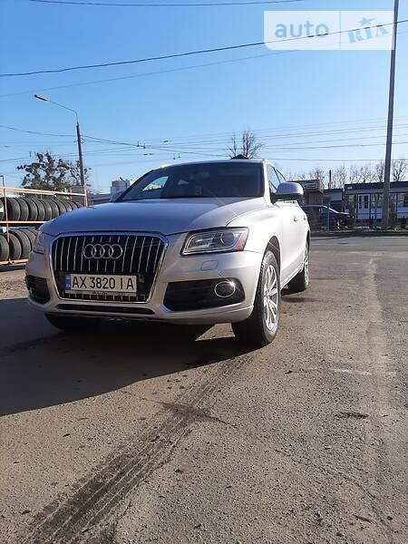 Позашляховик / Кросовер Audi Q5 2013 в 